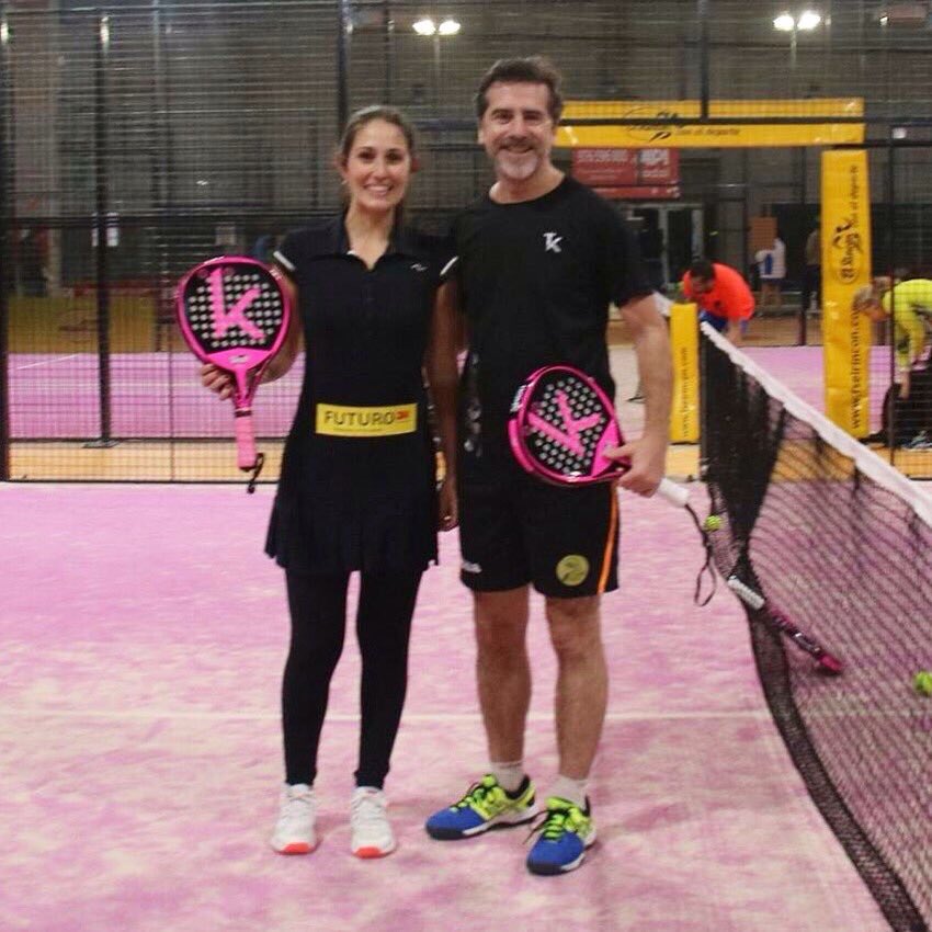 Día de presentación de @skollpadel en Zaragoza. Un placer formar parte de esta pequeña gran familia! #padel