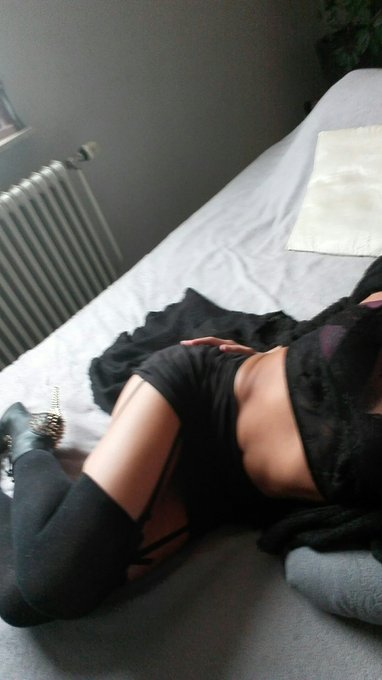 Back in black https://t.co/er0PC8SPt4<a href="/tag/lekkerlive"class="tags"><span>#lekkerlive</span></a>