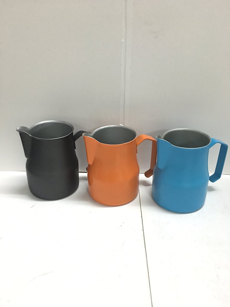 Motta shape milk jugs,we can make customized color,please contact me directly if you are interested in