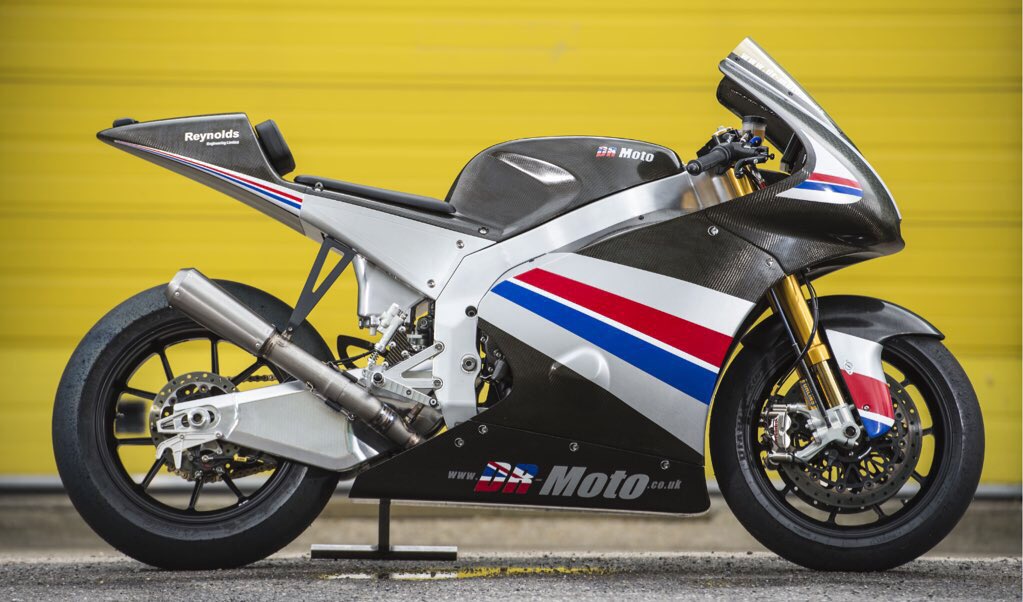 DRMoto1's tweet photo. Indulge yourself at https://t.co/S70fRMN2NJ. #TheUltimateTrackBike #SpreadTheWord https://t.co/v05s8hg67j