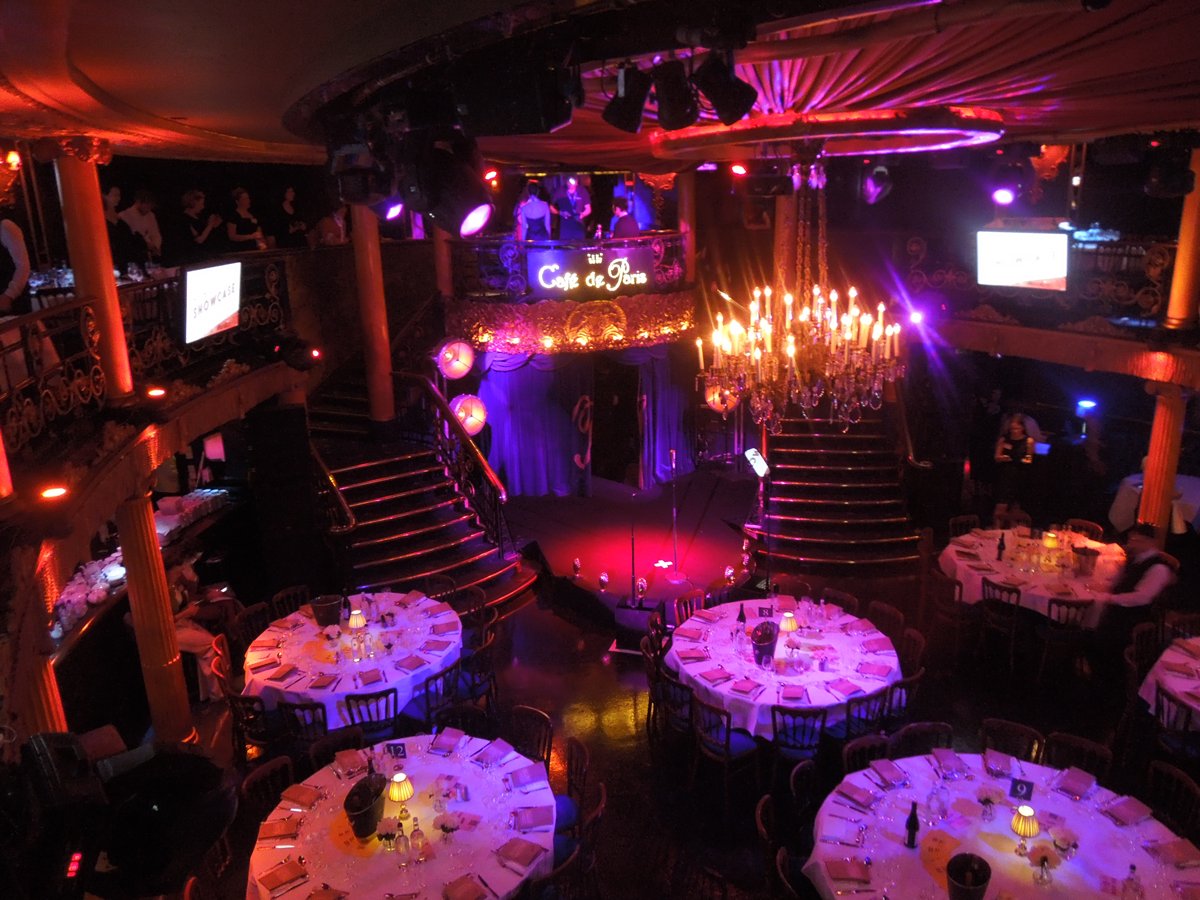 GiantDanDigital's tweet photo. Amazing time at #HodderBlitz last night. We'll always have (Cafe de) Paris. https://t.co/wjGregz0CJ