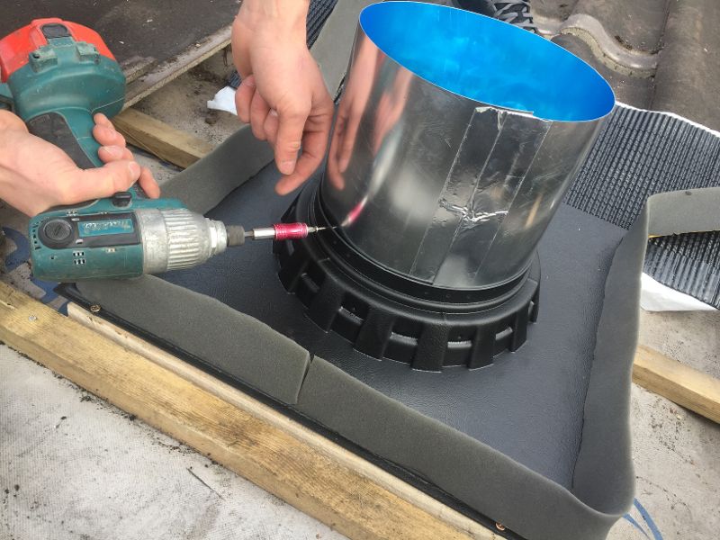 Trade_Access's tweet photo. Some photos of an installation of our new Sun Tunnels more to follow.
https://t.co/JQ7UQW8BzV https://t.co/INAGQNJf9A