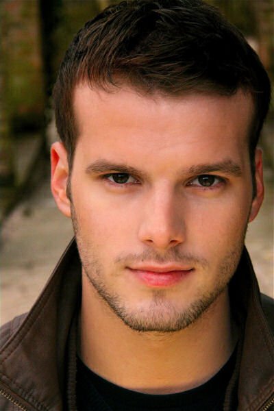 BargainShoeCo's tweet image. OK folks our online auction page is up!
Bid on a pair of celeb shoes now.
Happy Bidding!
shoeaid.co.uk/auction.html