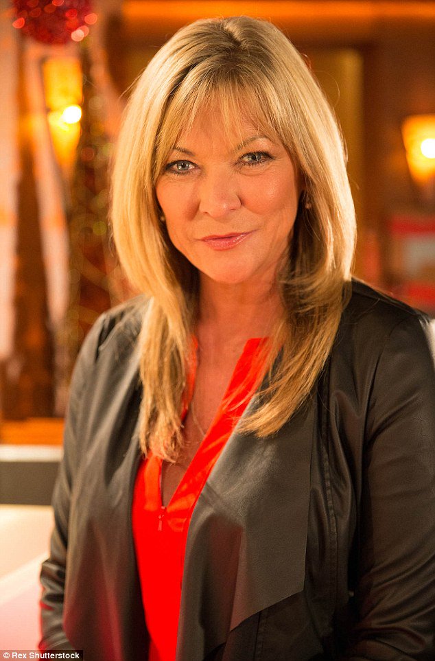 BargainShoeCo's tweet image. OK folks our online auction page is up!
Bid on a pair of celeb shoes now.
Happy Bidding!
shoeaid.co.uk/auction.html