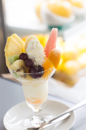 yujirokiyo's tweet photo. "@voguejp: 浅草でスイーツ巡り。一味違った浅草を堪能しよう。
https://t.co/iUosENRPfs https://t.co/yN3o5wpbLZ"