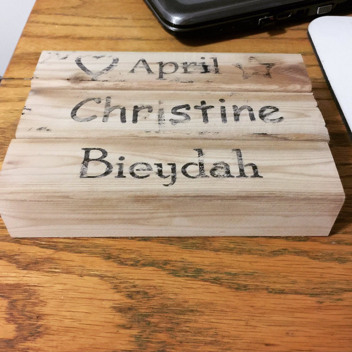 AADecorEtsy's tweet photo. something new #reclaimedwood #nametag #inktransfer @hp #inkjet #printer @etsy #AADecor https://t.co/3Mn455y0kv https://t.co/vr63pueUXn