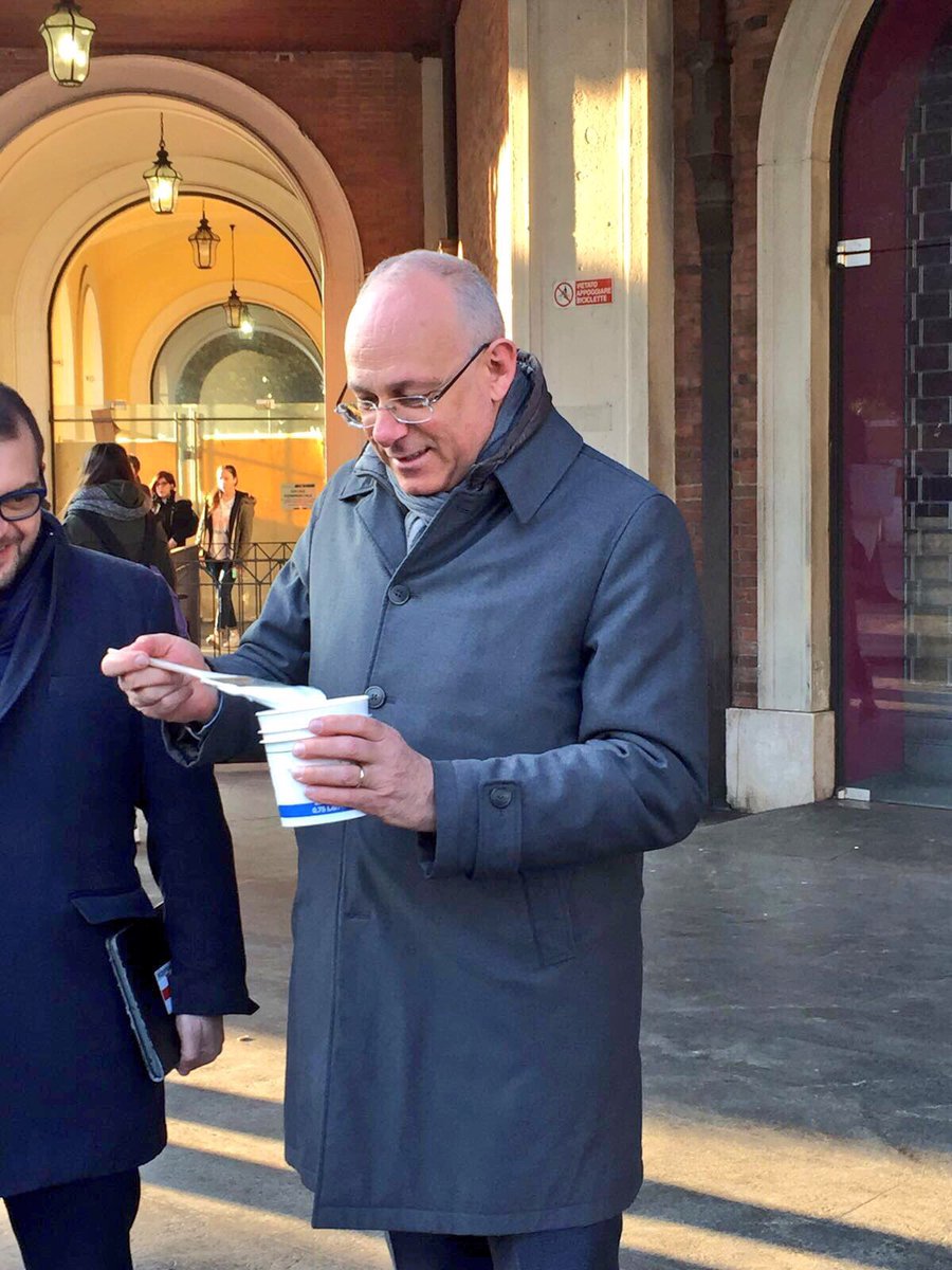 #frecciabianca per #frecciarossa, più cara ma stesso servizio: coloriamola di bianco #pendolari #Brescia #Milano