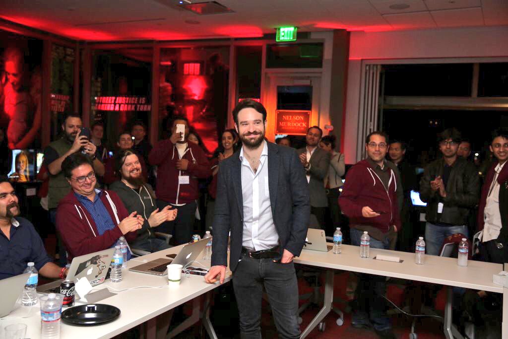 Daredevil on Twitter: "#Daredevil is live! #CharlieCox in the war ...