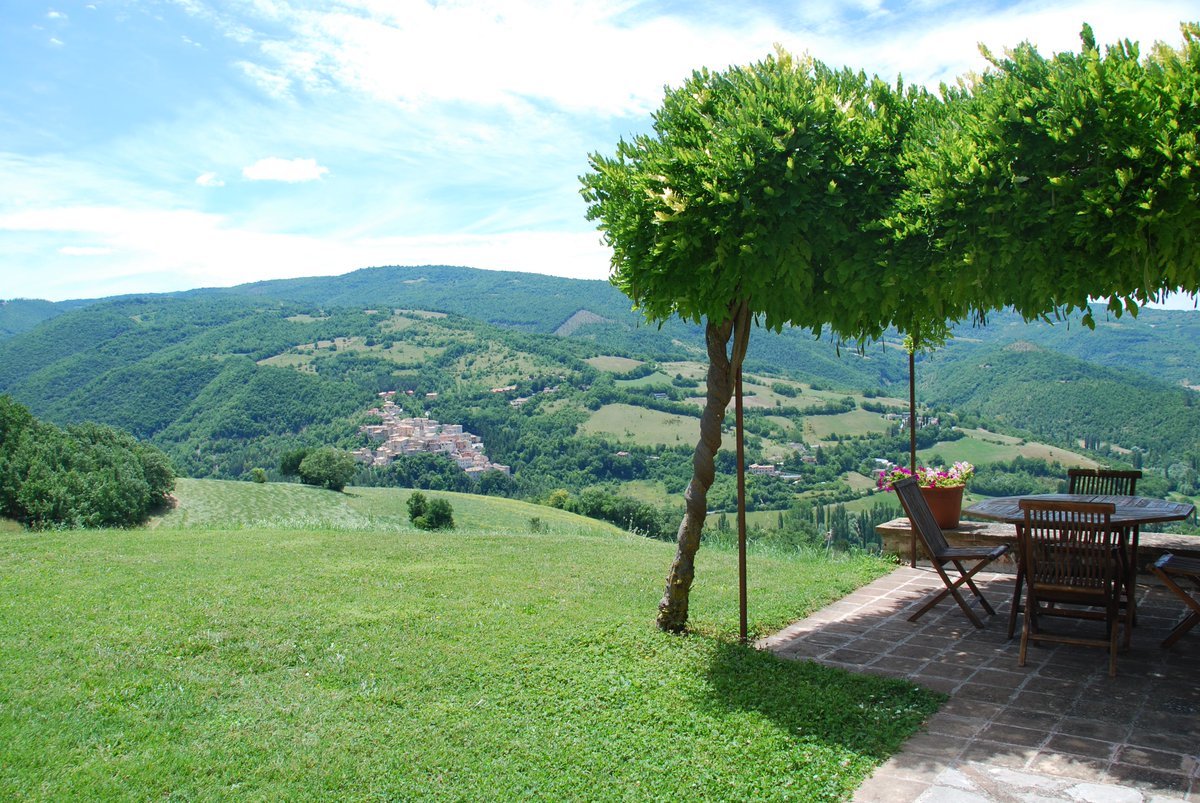 PASQUA 2016 - OFFERTE APPARTAMENTI in UMBRIA - casalecarocci.com #offerte #pasqua2016 #Umbria #vacanze