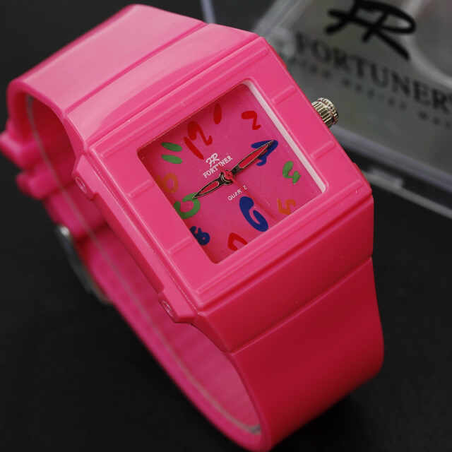 RamaCDR's tweet photo. Fortuner 864 original. Diameter 30 mm, water resist, material rubber, box. Rp.113.000. Berminat? https://t.co/0IoNYzDD07