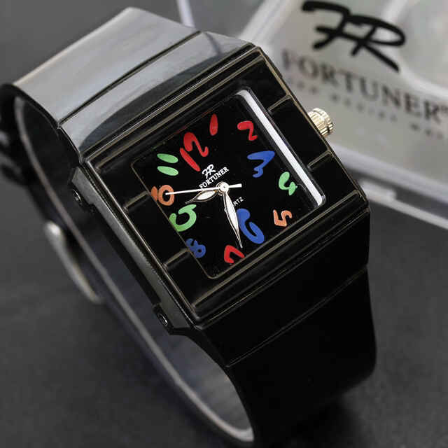 RamaCDR's tweet photo. Fortuner 864 original. Diameter 30 mm, water resist, material rubber, box. Rp.113.000. Berminat? https://t.co/0IoNYzDD07