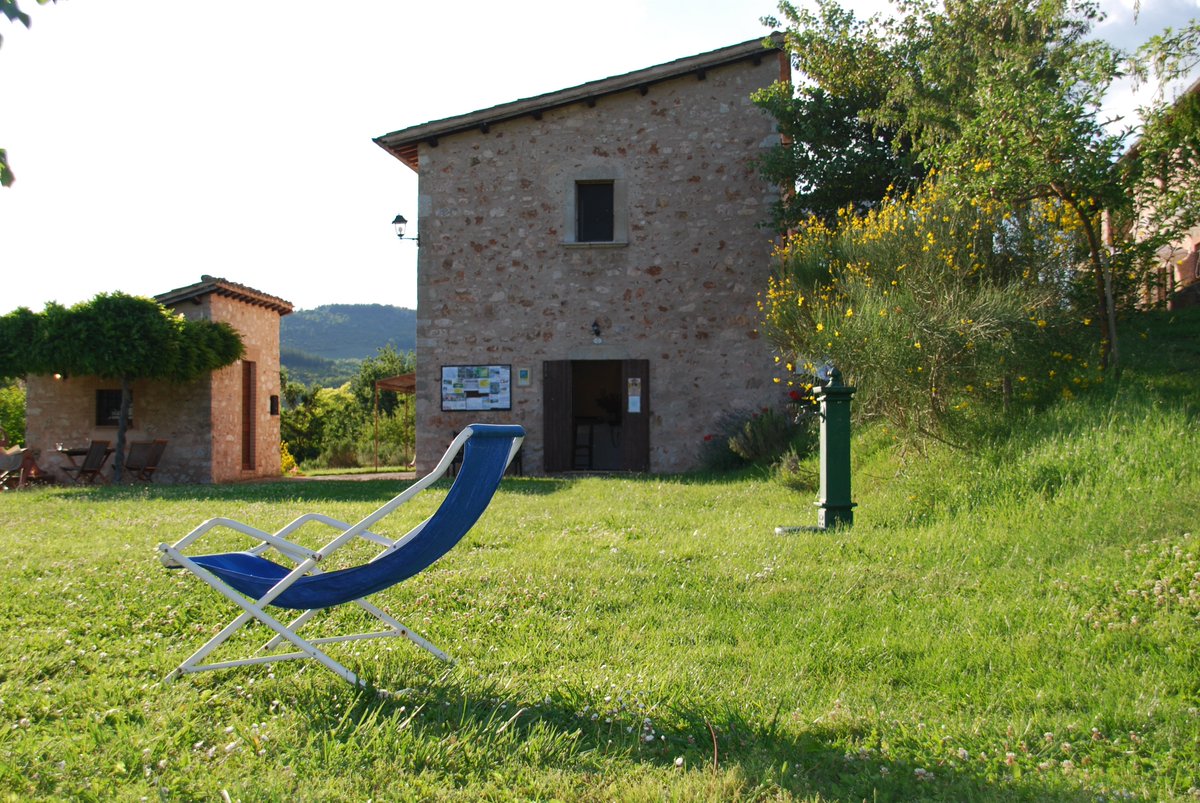 OFFERTE PASQUA in UMBRIA - Casale Carocci Appartamenti per Vacanze - casalecarocci.com/italiano/agrit…