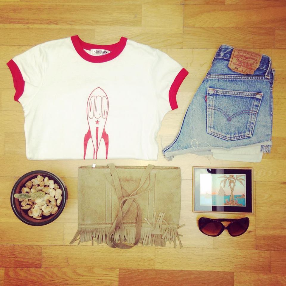 Para las vacaciones de #semanasanta os proponemos este #look #camiseta #ringertee #retro #bloggingercat #bloggers