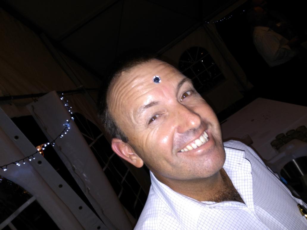 My bar helper tonight at the <a href="/AgForceQLD/">AgForce Queensland</a> state conference dinner #agforce thanks Dom