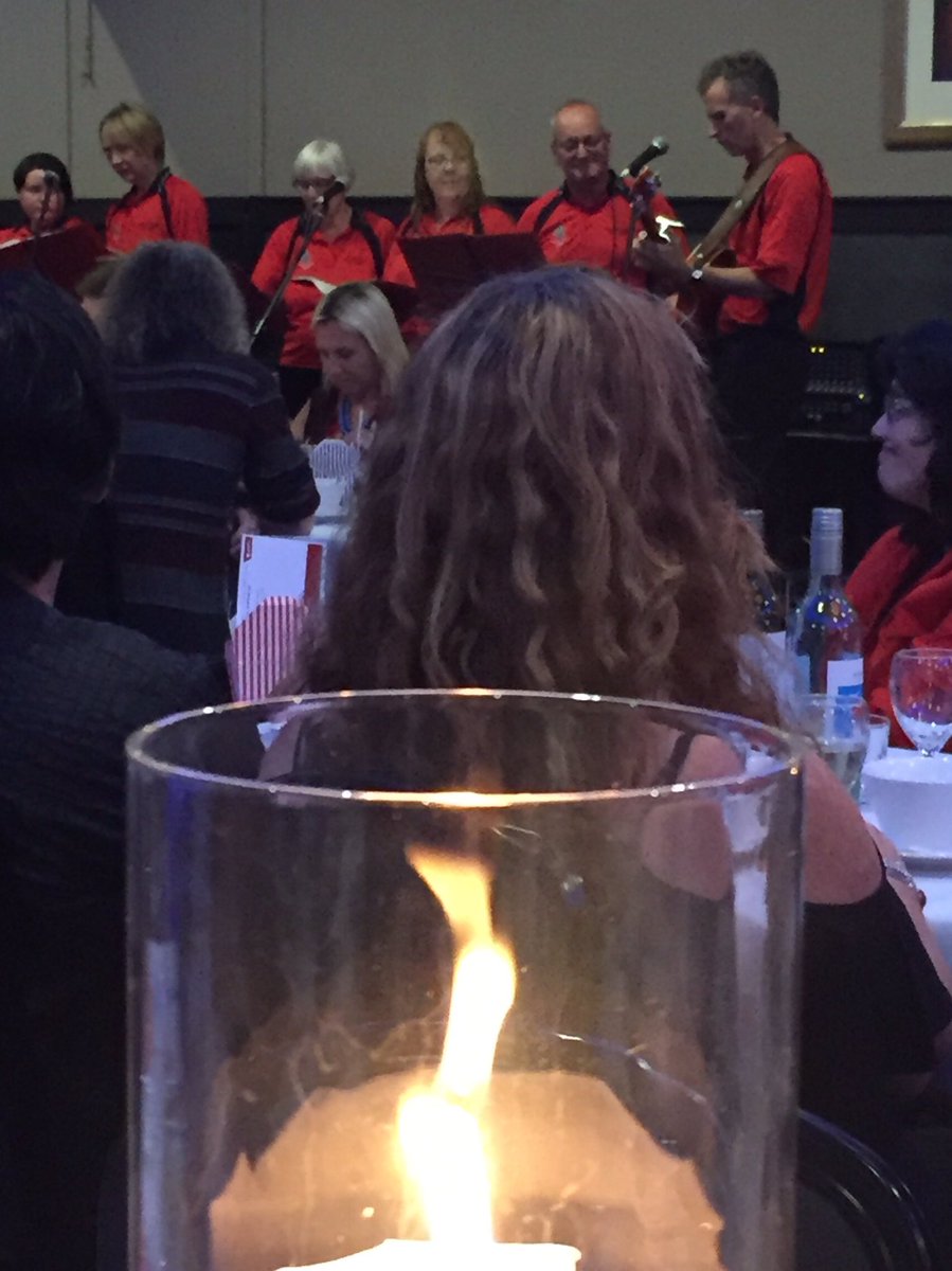 The flame burns bright and the choir sings with heart at the <a href="/Tradeshallglg/">Geelong Trades Hall</a> #LabourDay Dinner.
