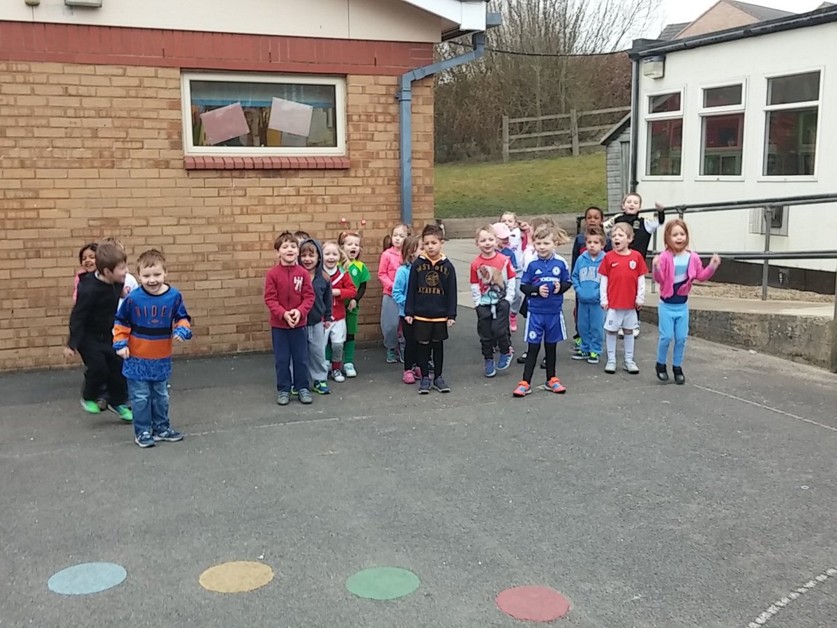 WPrimary's tweet image. Acorn class doing their @sportrelief mile. All classes will bo it through the day.