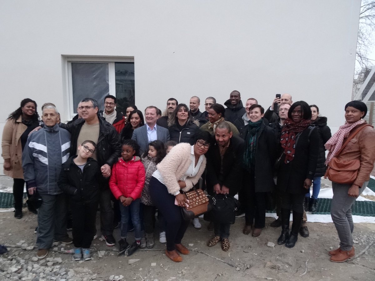 Caps_coop's tweet photo. Visite de chantier pour les copropriétaires du programme Mélinée à @VilleSaintDenis. 12 maisons et 34 appartements! https://t.co/QGGYHlA16l