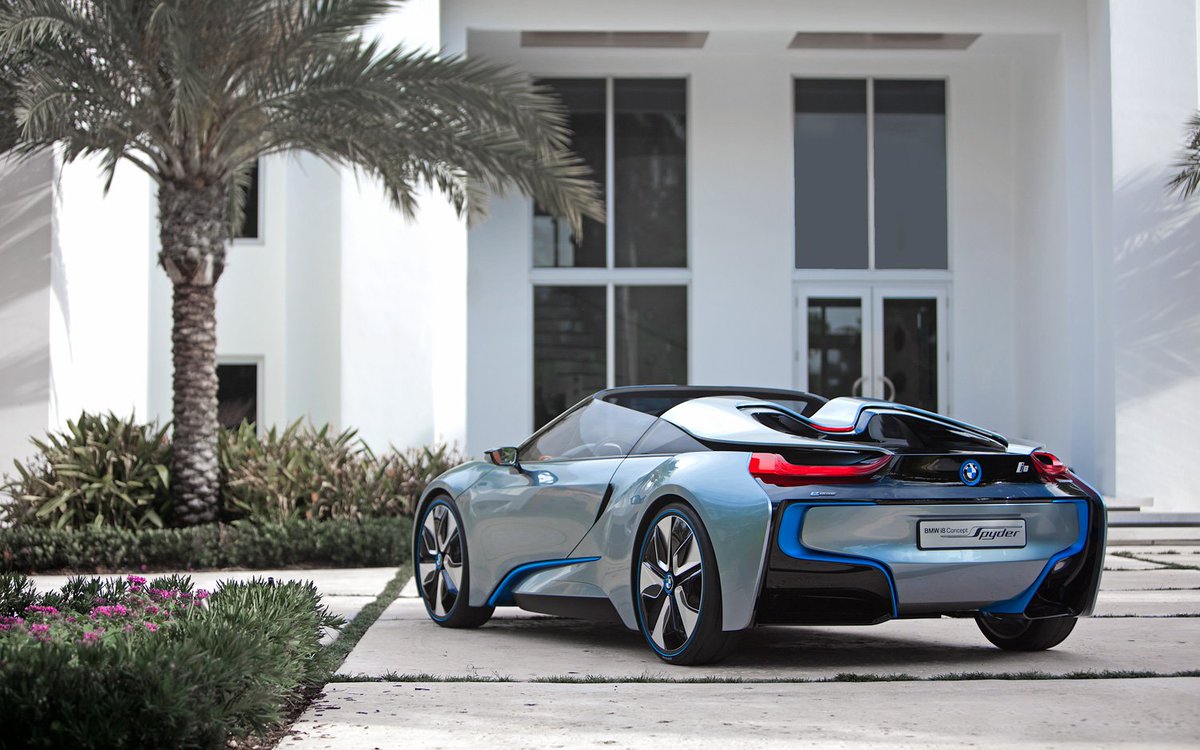 miscetis's tweet photo. There's a new BMW coming in 2018 in the form of an i8 Roadster. Do we like the topless BMW? https://t.co/2u5QP7ftbe https://t.co/938oJqQzD8