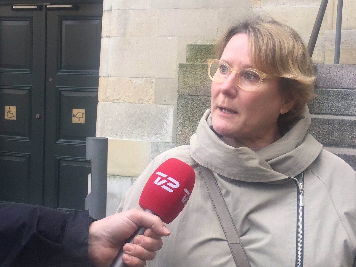brianlindhoff's tweet photo. "Jeg tror, aftalen vil bringe flygtningene tættere på arbejdsmarkedet", siger Bente Sorgenfrey #dkpol #trepart https://t.co/mksenSweK6