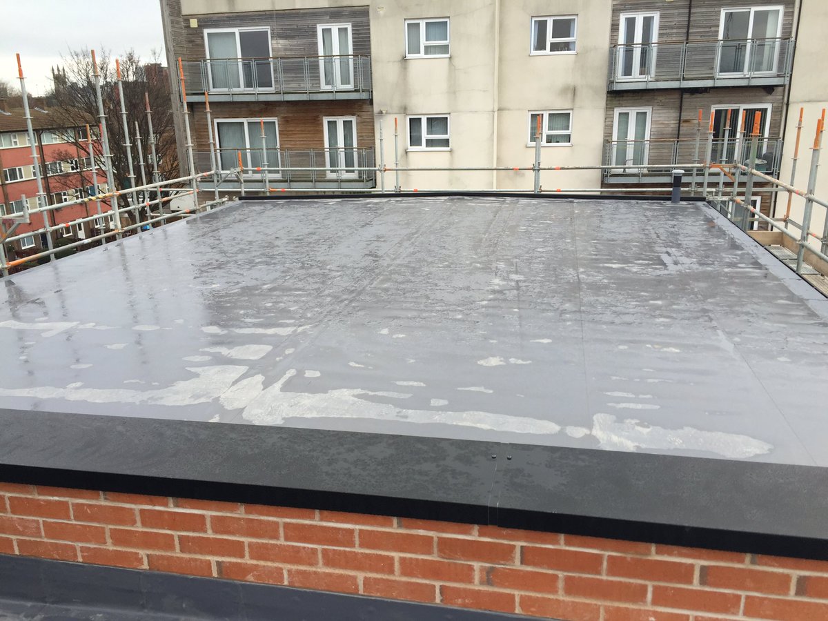 lucyStResidents's tweet photo. Roof works snagged, cleaned and completed @laneenduk @TalkTrafford @wilcowan @mellwoodltd @ https://t.co/FSvxBFEISU
