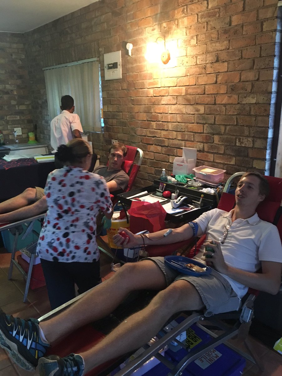 SeanSwanson1's tweet photo. Great round table blood drive last night at PMB12, good turnout, family fun, lots of blood donated @RTPMB12 https://t.co/hoH0qERDWe