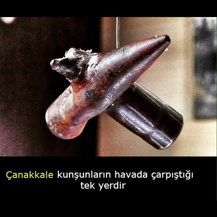 simacafegroovy's tweet photo. Bu değerli topraklar uğruna verilen mücadele için minnettarız. Şehitlerimizi saygı ve rahmetle anıyoruz #18mart1915 https://t.co/dNYNle0KiU