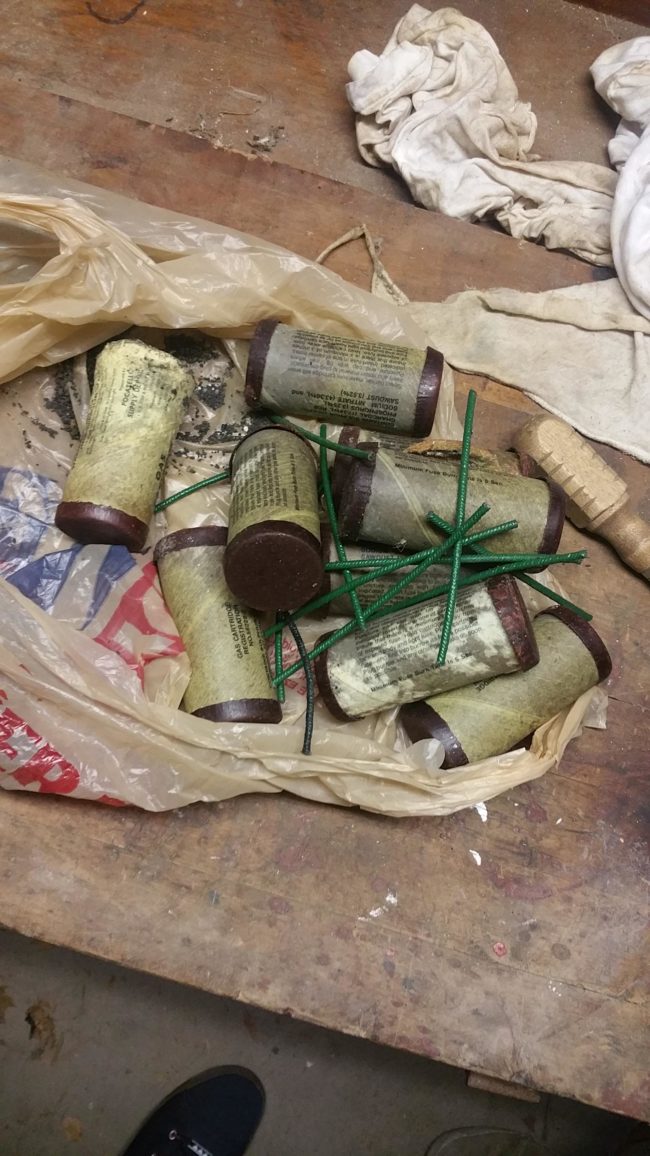 jansendebbi's tweet photo. When He Asked What These Canisters Were, His Grandpa Replied 'Just Cyanide Bombs' : https://t.co/OW5OyZIPTp 
#OMG https://t.co/9gVSLn0RHI