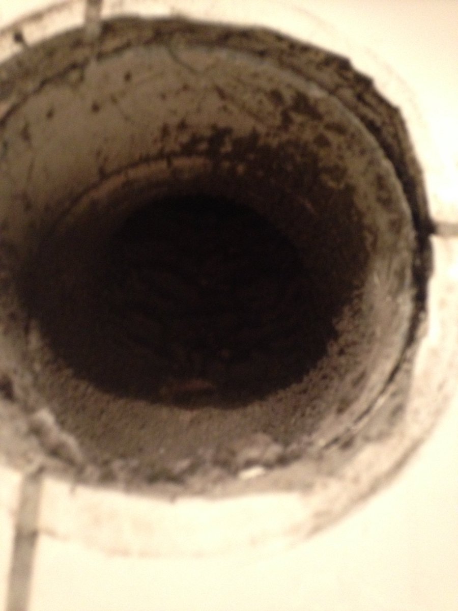 Laat uw ventilatiekanalen om de 3 á 5 jaar vegen voor een optimale werking van uw ventilatiesysteem.