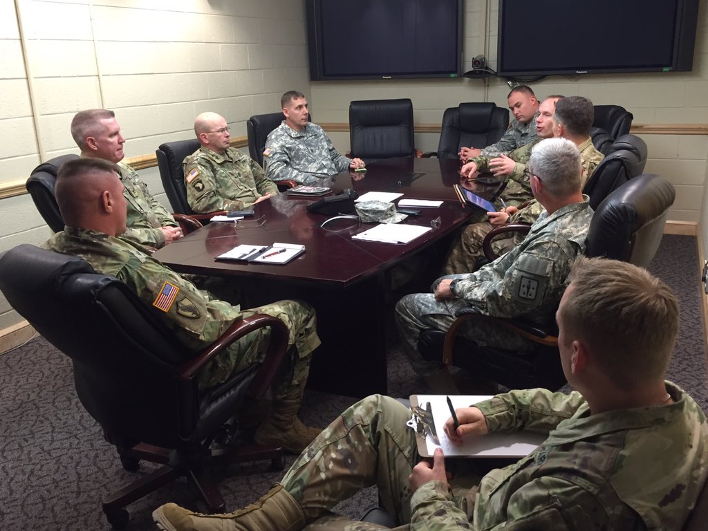 99TH_CG's tweet photo. @USAREC_DCGS discussing recruiting for #armyband @USArmySOM #SoldierSupportInstitute #oneteam @FortJacksonPAO https://t.co/H8rGCD50Vz
