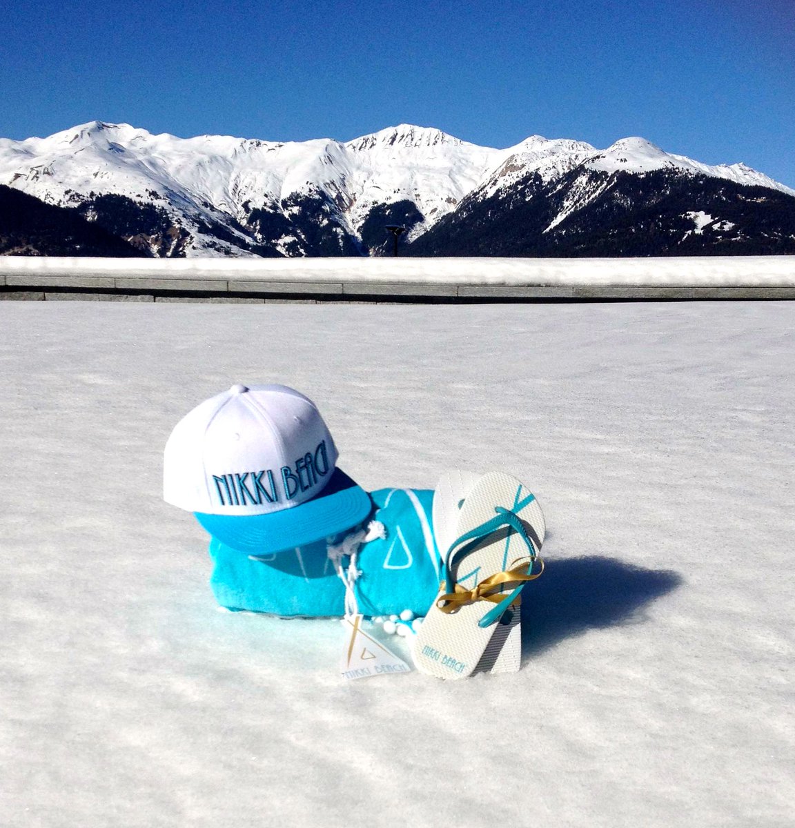 CafeNikkiFR's tweet photo. Get ready for the Summer 2016 ! Pick up your fashion accessories at Nikki Beach LifeStyle Boutique Courchevel #Sun https://t.co/YKDG6DaBM2