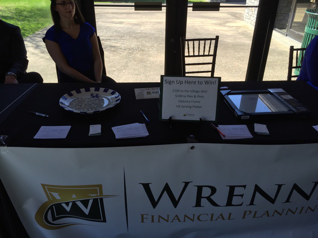 daniel_wrenne's tweet photo. Congrats to those matching today!  #MatchDay2016 @WrenneFinancial https://t.co/nUceJfuO1T