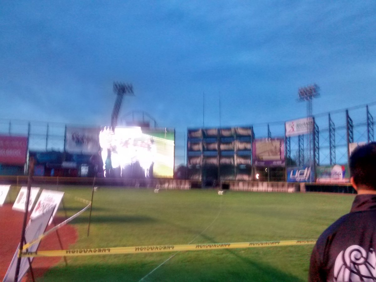 MigueMarDua's tweet photo. Inauguración de los encuentros entre universidades tecnológicas. #Saltillo2016 https://t.co/oaEZ8F6ntv