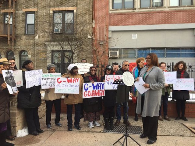 UHABOrganizers's tweet photo. Crown Heights Tenant Union Protests Landlords’ Brutal Pressure Tactics https://t.co/Ztda8vbIe5 https://t.co/3hvmchNr2P