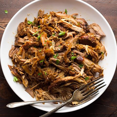 UnSqGreenmarket's tweet photo. Slow-Cooker #Maple Pulled Pork 4 #MapleWeek.Get recipe &amp; 50+ @the_feedfeed Easy Dinners Feed https://t.co/6cilZVdtWz https://t.co/dLsPZB5FYV