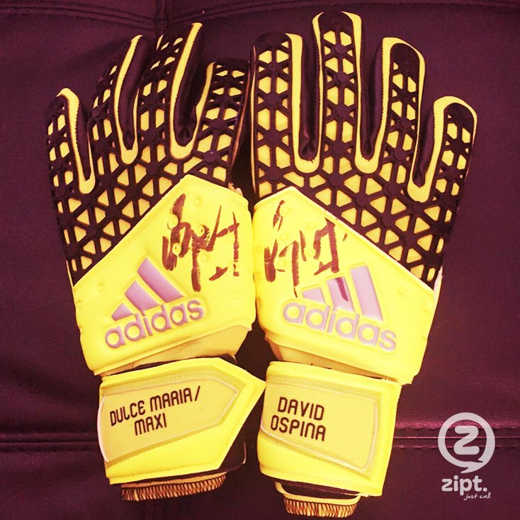 David Ospina on Twitter: "Para ganarse guantes. Descargar @ZipTelLtd y pregúntame algo! #levelplayingfield https://t.co/cHiQm7MqTM" / Twitter