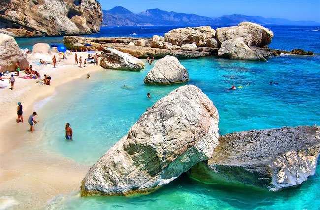 italia_USA_MEX's tweet photo. 10 Top beaches in Sardinia @sardinia_com  @sardegnatourism @marzia121394 https://t.co/vfFGrdagwm https://t.co/QzSEfx4yfa