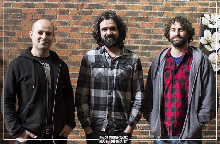 Novo concerto en Galiza:
15 Abril *SANTIAGO DE COMPOSTELA <a href="/SalaMalatesta/">Sala Malatesta</a> 
Tickets: musikaze.com/berritxarrak #DDPBtour