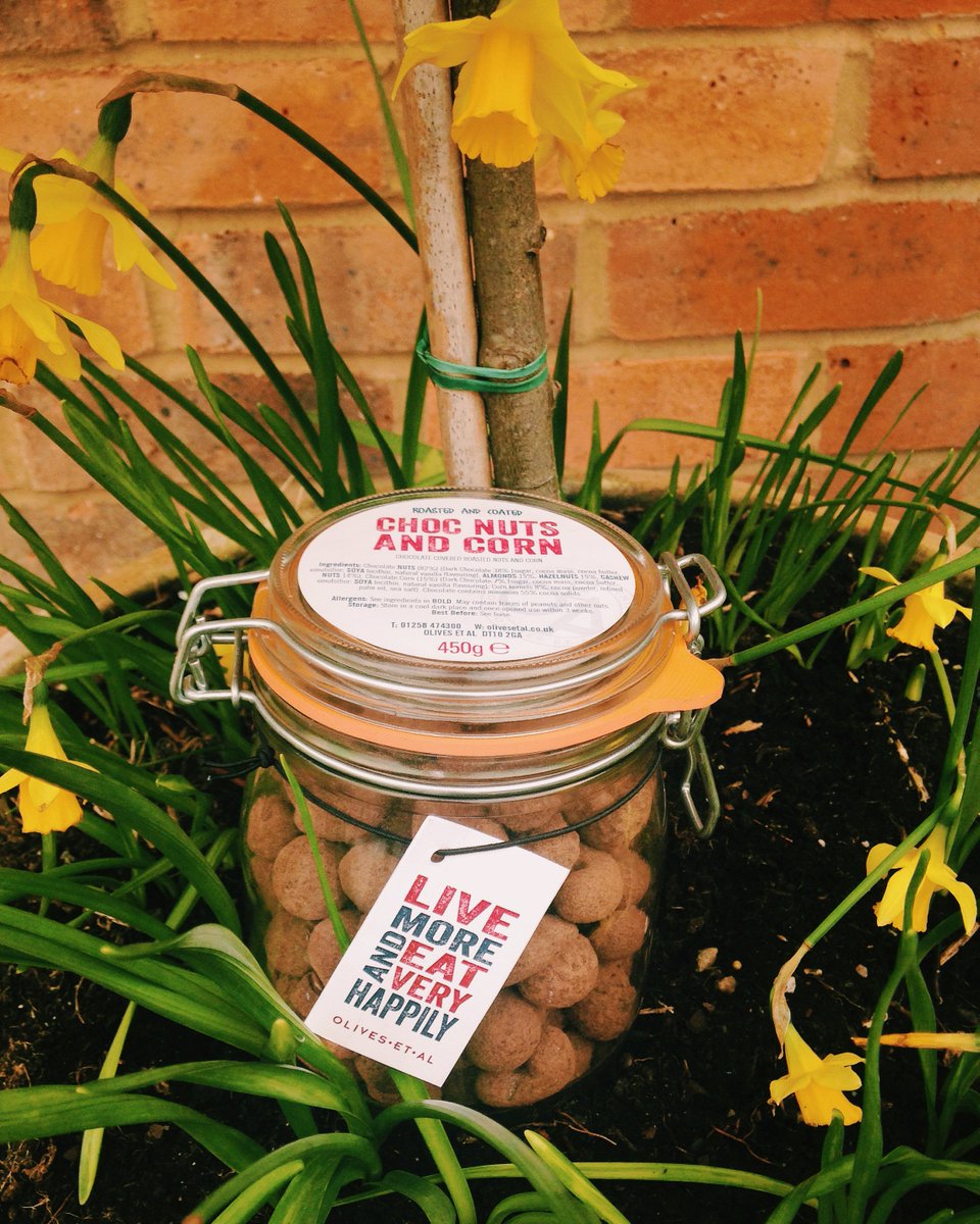 OlivesEtAl's tweet image. #Win a kilner jar of Choc Nuts &amp;amp; Corn plus a jar of Sticky Garlic Nuts. RT &amp;amp; follow by 9pm #freebiefriday. Smashing!