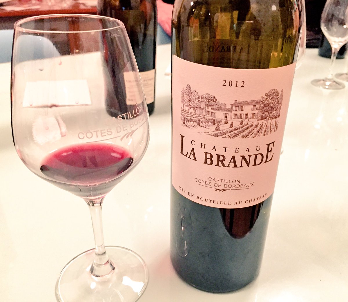 Mon coup de cœur de la dégustation des vins de #Castillon 👍🍷 #winelover #Bordeaux #ilovewine