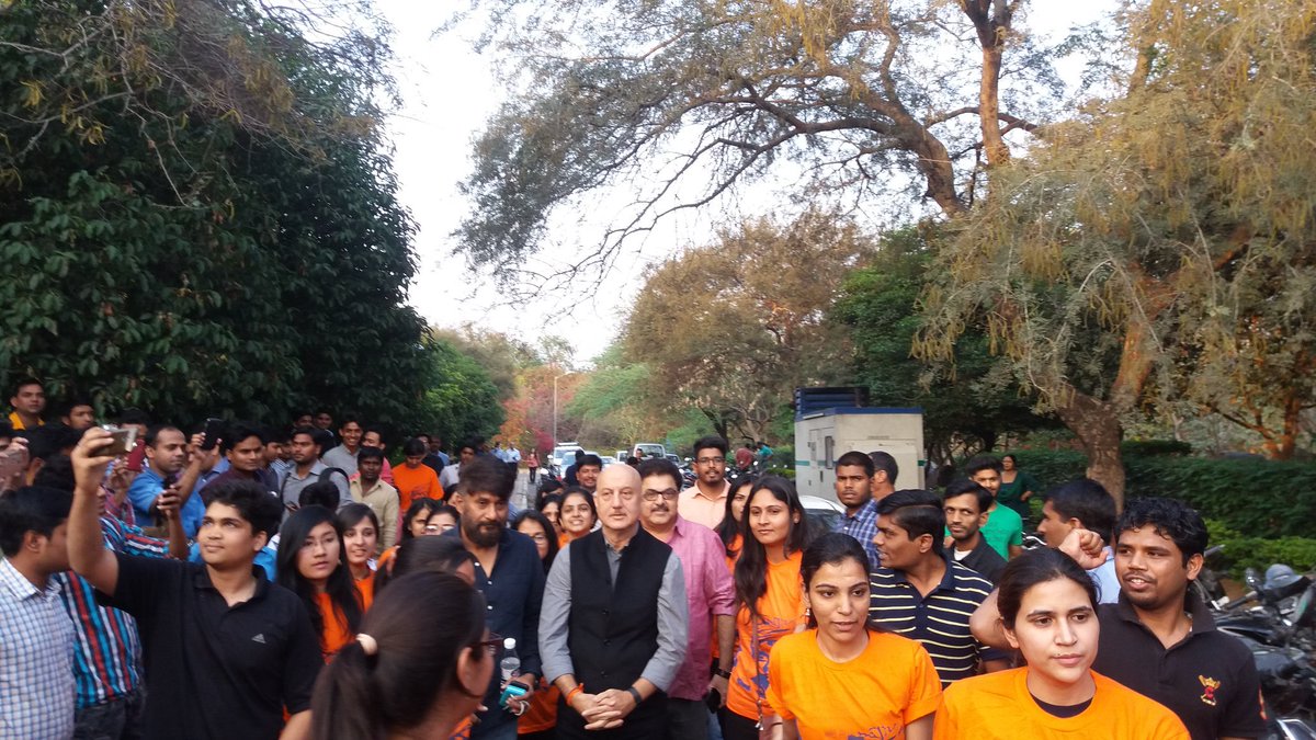 PatrioticVirtue's tweet photo. @AnupamPkher ji, @vivekagnihotri ji and @ashokepandit ji are here at #JNUAdminBlock. ##BharatMataKiJai @abvpjnu https://t.co/bhsXJtYNaj