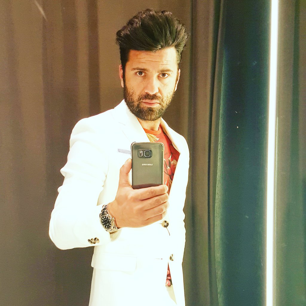 FirstFashionOne's tweet image. #jeans #men #woman #jewelry #fashiondesigner #gq #elle #fashion #shop #mensclothing #igers #america #tweet #unisex