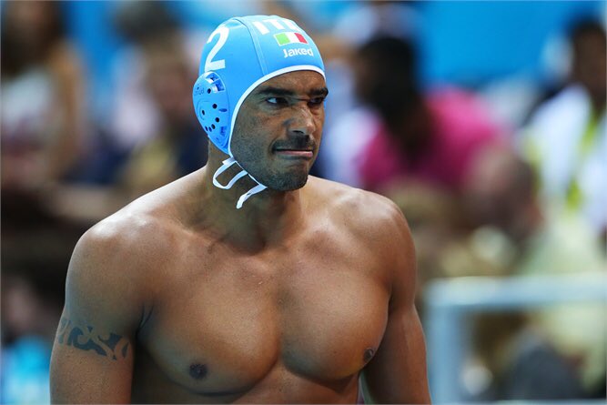 dariodigennaro's tweet photo. Buon Compleanno ad @Amas76A 
4⃣0⃣ 🎂 🎉campione del mondo #Shanghai2011
Argento olimpico #Londra2012
#pallanuoto 🏊🇮🇹🔝🏆 https://t.co/ixV9I103QQ