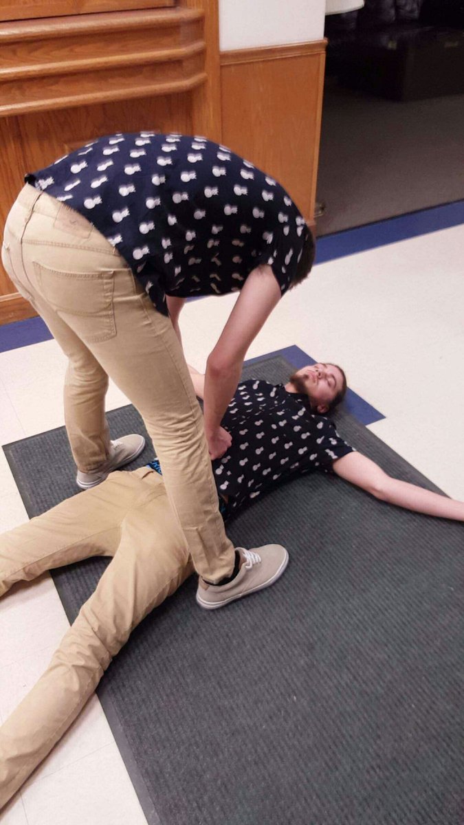 TylerZavalaa's tweet photo. When u die before u make it to da club but ur soul tries to wake u up bc it ain't trying to have it's night ruined https://t.co/wJETpKtT7t