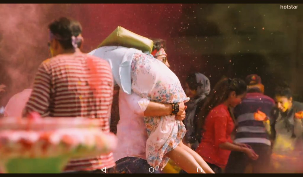 sruthi_paru's tweet photo. Watching #badtameezdil #bdmemories #mehbeer ๐๐ญ๐#holiscene https://t.co/InneLYVgDk