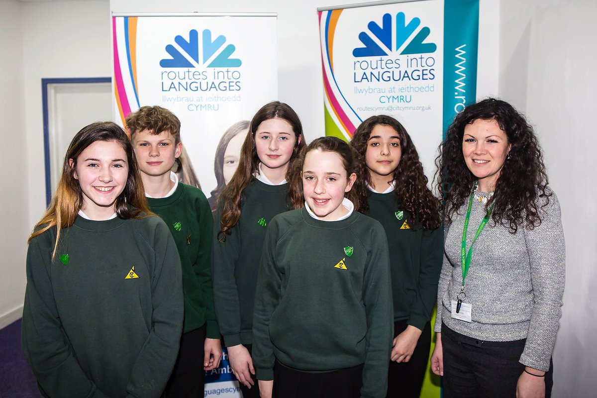 ITMcreuddyn's tweet photo. A fantastic day yesterday with our Language Ambassadors #platraining @RoutesCymru @ysgolycreuddyn https://t.co/TdIQYvLYpW