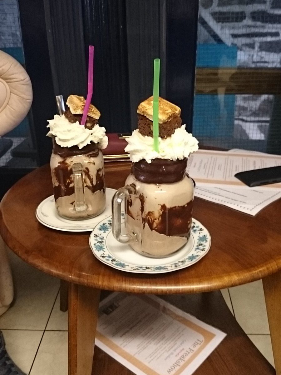 siobhandeburca's tweet photo. Finally get to try out @FreakShakes bangor! #bangor #freakyshakes https://t.co/Lbm6xeyC2c