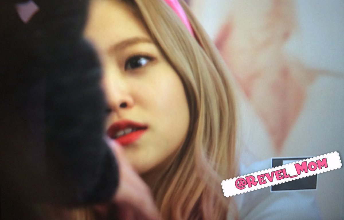 Revel_Mom's tweet photo. 160318 여의도팬싸 #예리 #YERI https://t.co/JWAEqXeUus