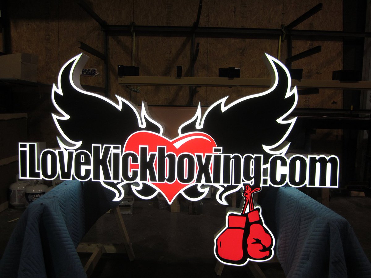 SignFabInc's tweet photo. Our #FeaturedSign is from Mr. Sign of Lakewood, NJ! #ChannelLetters #ContourChannelLogo https://t.co/KdQLKWcl3b