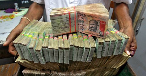 business_today's tweet photo. Rupee rises 25 paise to 66.50 against dollar https://t.co/RYMBDccSV2 https://t.co/vCeQwwFqea