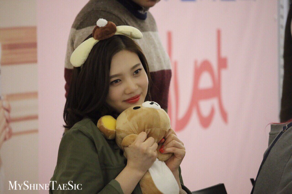 Cd1WiOCUIAAmy7e.jpg:orig